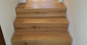 חיפוי מדרגות עץ בחולון | חיפוי מדרגות למינציה בחולון